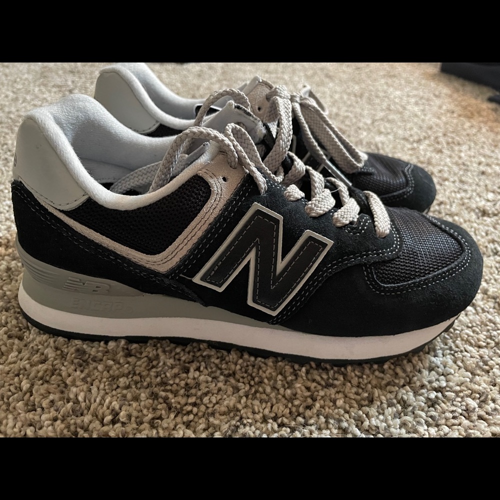 Women’s New Balance Sneaker
